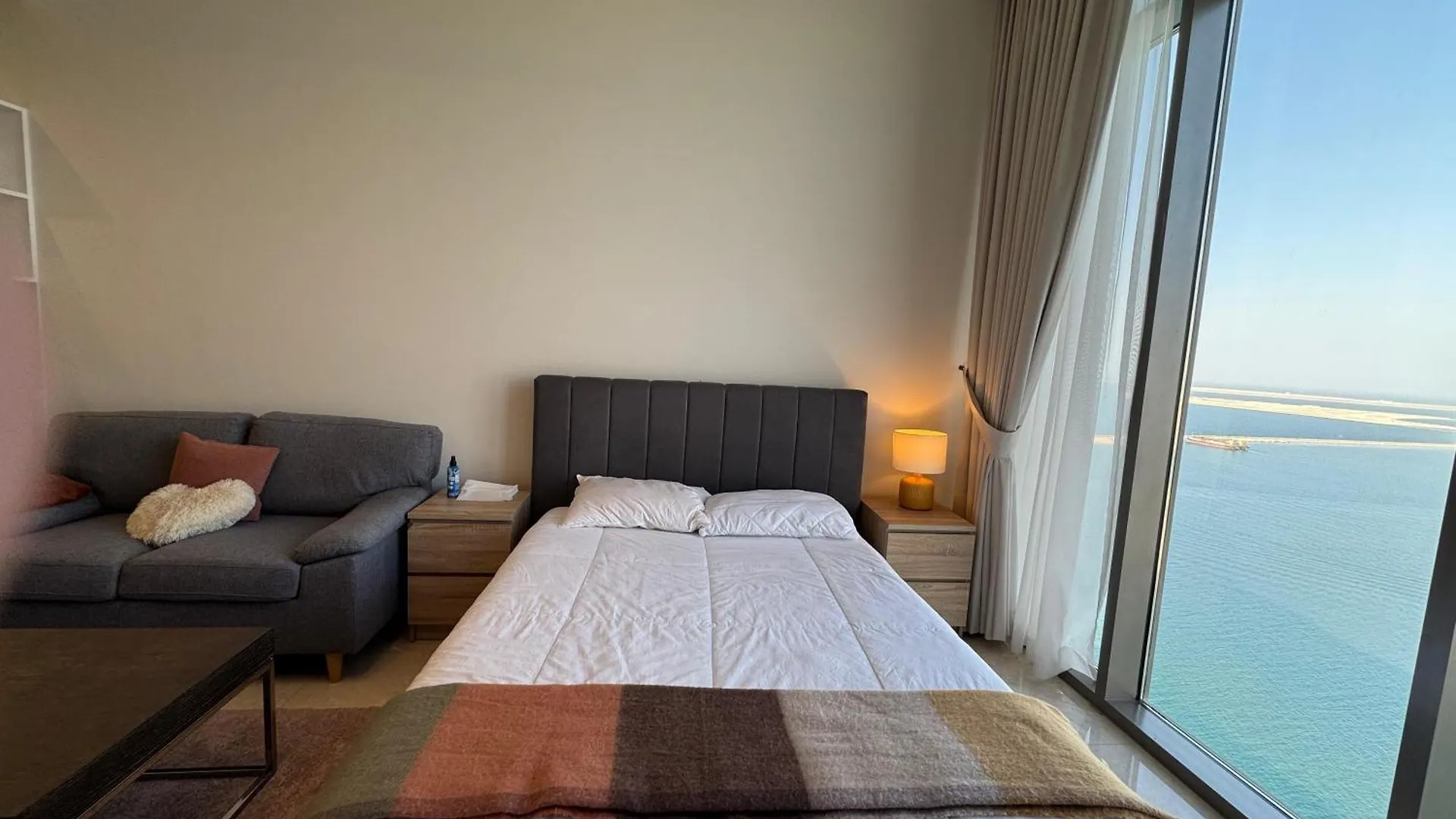 Apartment Modern Studio With Sea View Anwa By Omniyat Dubai Maritime City - Al Sarya Holiday Homes United Arab Emirates